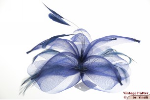 Disc Fascinator dark blue with feathers [new]