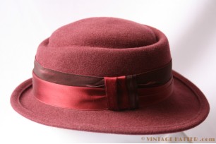 Dameshoed bordeaux paars 56