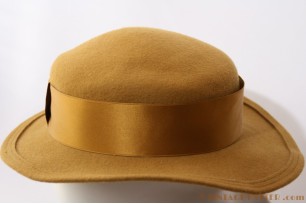 © VintageHatter.com | d-1027-56-1 Ladies hat brownish green 56 Ladies hat brownish green 56