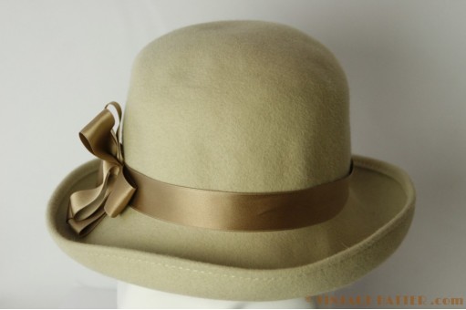 Dameshoed beige 55 / 56 Dameshoed beige 55 / 56