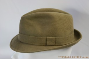 Fedora Rival khaki 58