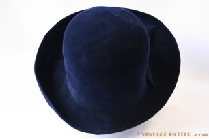 © VintageHatter.com | d-5004-54-1 Ladies hat Tillmann & Steinrich blue 54 Ladies hat Tillmann & Steinrich blue 54