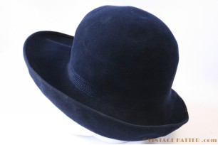 © VintageHatter.com | d-5004-54-1 Ladies hat Tillmann & Steinrich blue 54 Ladies hat Tillmann & Steinrich blue 54