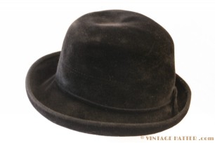 © VintageHatter.com | d-9017-56-13 Dameshoed zwart fluweel 56 Dameshoed zwart fluweel 56