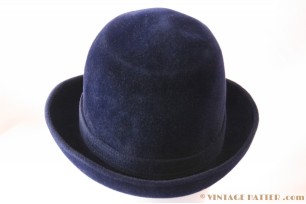 Ladies hat blue velvet 56