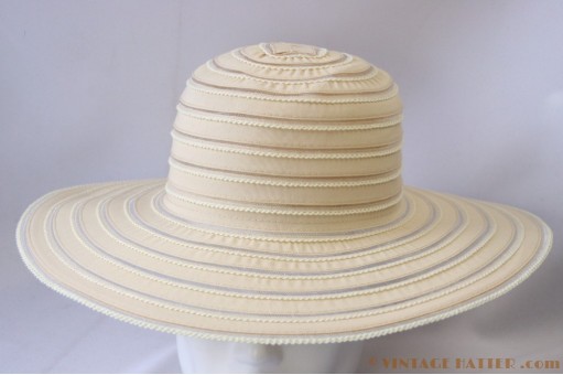 Dameshoed Hawkins beige vouwbaar 57 Dameshoed Hawkins beige vouwbaar 57