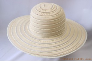 Dameshoed Hawkins beige vouwbaar 57