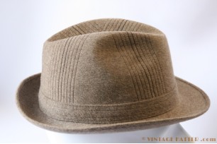 © VintageHatter.com | h-1019-57-1 Gleufhoed Lonconito grijsbruin haarvilt 57 Gleufhoed Lonconito grijsbruin haarvilt 57