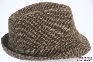 Trilby Hawkins tweed-stijl bruin beige 57 [nieuw]