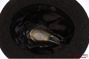 © VintageHatter.com | h-7021-54-2 Gleufhoed Lembert zwartgrijs haarvilt 54 Gleufhoed Lembert zwartgrijs haarvilt 54