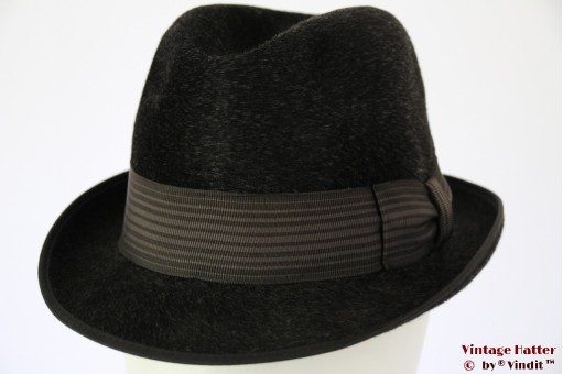 © VintageHatter.com | h-7021-55-3 Gleufhoed Wegener Atlantic donker grijs haarvilt 55 Gleufhoed Wegener Atlantic donker grijs haarvilt 55