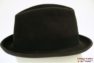 © VintageHatter.com | h-6015-55-1 Gleufhoed Pichwich groen grijs haarvilt 55,5 - 56 Gleufhoed Pichwich groen grijs haarvilt 55,5 - 56