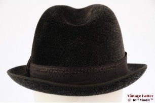 © VintageHatter.com | h-7021-56-11 Gleufhoed Kashmir donker grijs haarvilt 56 Gleufhoed Kashmir donker grijs haarvilt 56