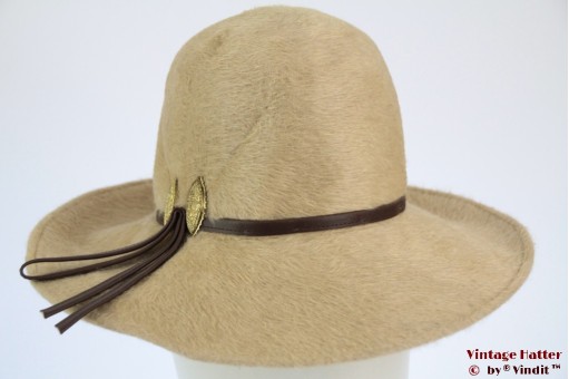 Dameshoed Tonak beige wit haarvilt 54