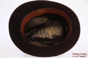 © VintageHatter.com | h-8019-54-2 Fedora Astor (Gran Lusso) dark brown fur felt 54 Fedora Astor (Gran Lusso) dark brown fur felt 54