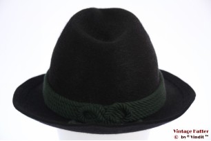 © VintageHatter.com | j-9004-57-2 Hunting hat Zapf - Breiter black fur felt 57 Hunting hat Zapf - Breiter black fur felt 57