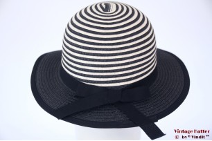 Ladies / Girls summerhat blue and white 56 [new]