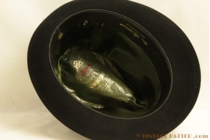 © VintageHatter.com | h-9017-58-11 Fedora Hückel black with green band 58 Fedora Hückel black with green band 58