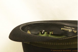 © VintageHatter.com | h-9017-58-11 Fedora Hückel black with green band 58 Fedora Hückel black with green band 58