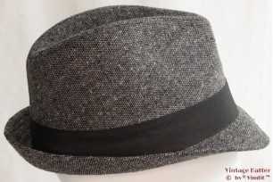 Trilby grijs met skull 57 [nieuw]