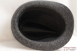 Trilby grijs met skull 57 [nieuw]