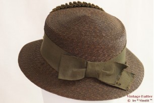 Dameshoed bruin riet Art-Deco versiering 53