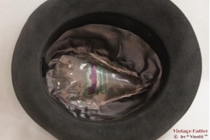 © VintageHatter.com | h-7022-56-7 Fedora Westbury grey velvet 56 Fedora Westbury grey velvet 56