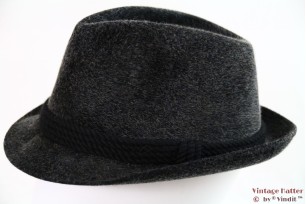 © VintageHatter.com | h-7021-57-8 Gleufhoed Breiter grijs haarvilt 57 Gleufhoed Breiter grijs haarvilt 57