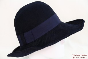 Dameshoed donker blauw met stiksels 54