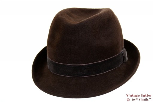 © VintageHatter.com | h-8017-54-1 Gleufhoed Tonak bruin fluweel 54 Gleufhoed Tonak bruin fluweel 54