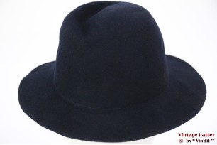 Dameshoed donker blauw vilt 57