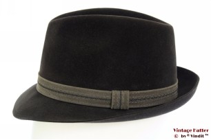 © VintageHatter.com | h-7021-56-14 Fedora Mayser dark grey velour 56 Fedora Mayser dark grey velour 56