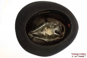 © VintageHatter.com | h-7021-56-14 Fedora Mayser dark grey velour 56 Fedora Mayser dark grey velour 56